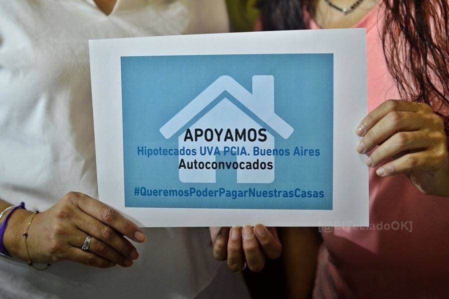 Hipotecados UVA apuntan contra los bancos: "Se han registrado innumerables irregularidades"
