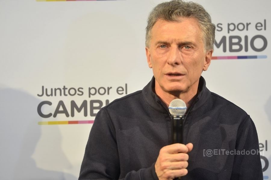 En plena pandemia, Macri viaja a Paraguay en un vuelo privado como presidente de la FIFA
