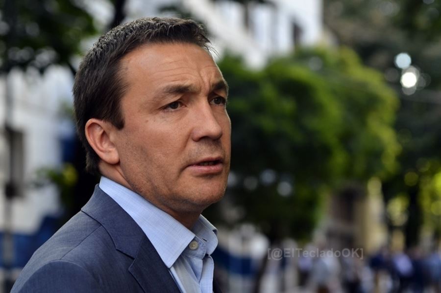Watson va por una apertura cautelosa de la cuarentena: “No se puede liberar todo sin cuidados"
