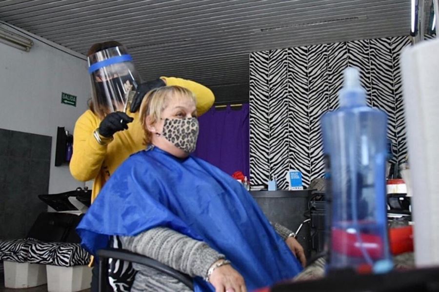 Bajo estrictos protocolos, retomaron su actividad los servicios personales y profesionales en el AMBA