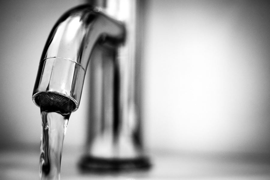 Crespo impulsa un relevamiento propio para conocer los problemas con el agua que tienen los vecinos