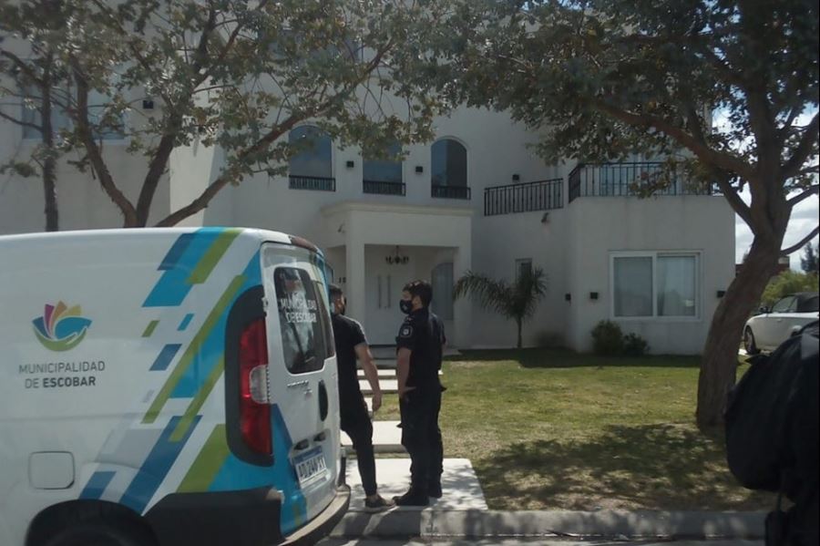 El intendente de Escobar lleva a la justicia a un youtuber que lo amenazó por clausurar una fiesta clandestina