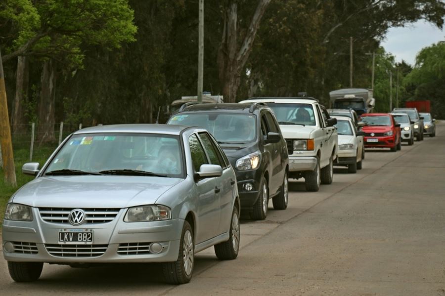 En modo pandemia, Suipacha celebró las Fiestas Patronales con una misa virtual y una caravana en auto