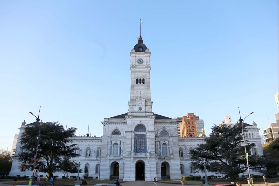 Asueto por el día del empleado municipal: Así funcionarán los servicios en La Plata este lunes