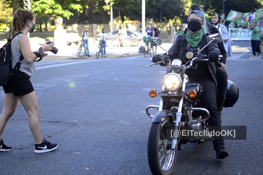 En fotos: La Plata marchó por el aborto legal, seguro y gratuito