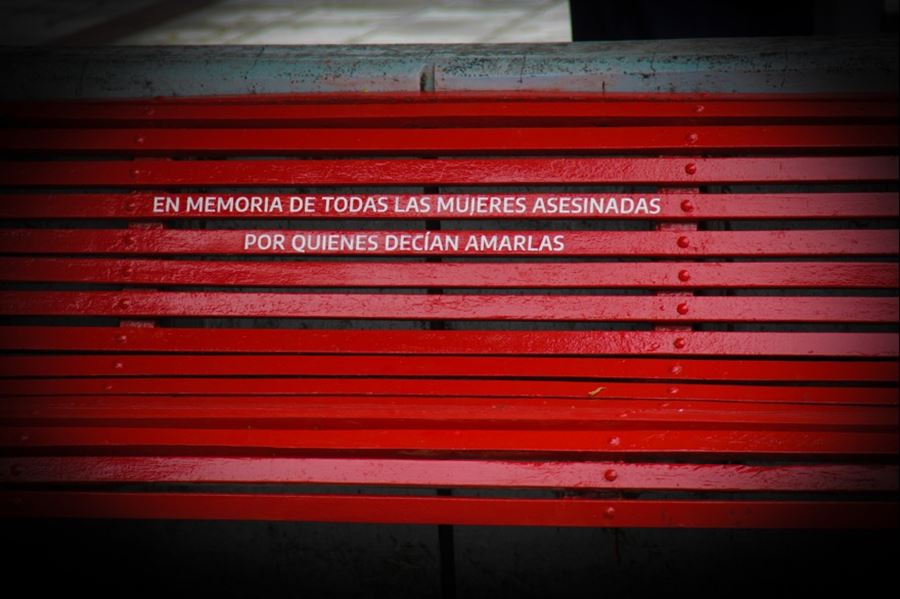 El Garrahan es el primer hospital pediátrico con un banco rojo contra la violencia hacia las mujeres