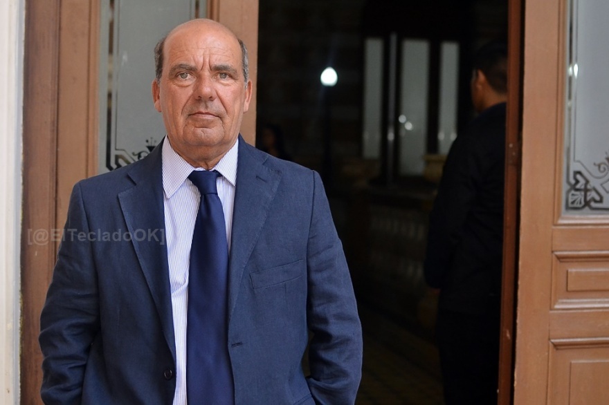 Moccero: “Los mismos que dejaron vencer vacunas ahora pretender  dar cátedra de cómo planificar la vacunación”