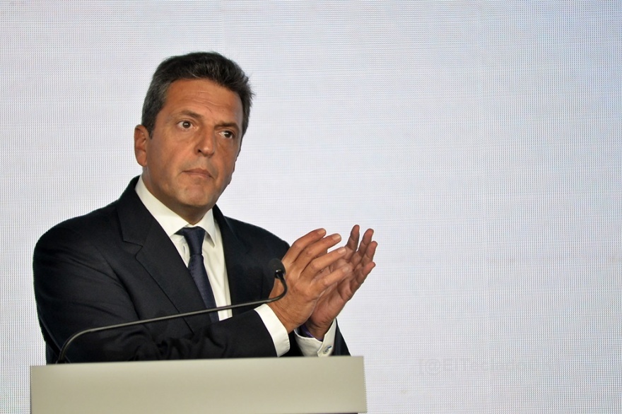 Impuesto a las ganancias: Massa propone que paguen quienes ganan más de 150 mil pesos mensuales