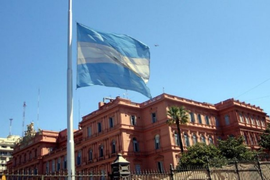El Presidente decretó tres días de duelo nacional por la muerte de Carlos Menem