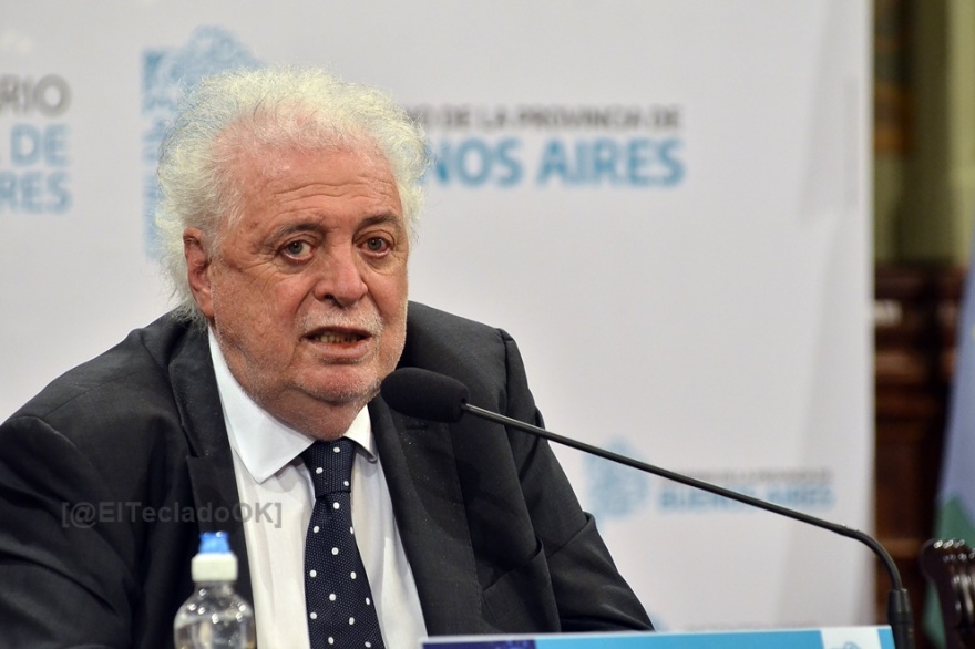 Vacunación vip: El presidente le pidió la renuncia a Ginés González García