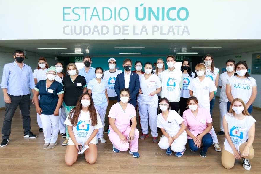 Kicillof visitó el operativo de vacunación en el Estadio Único “Diego Armando Maradona”