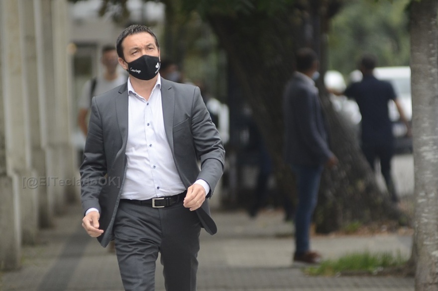 Andrés Watson: "Para tener un país en serio, tenemos que tener una oposición responsable"