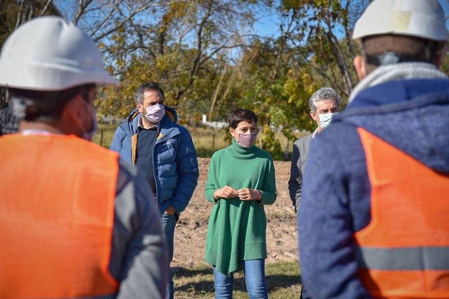 Cabandié y Mayra Mendoza celebraron el inicio de obra del complejo socioambiental ecoparque en Quilmes