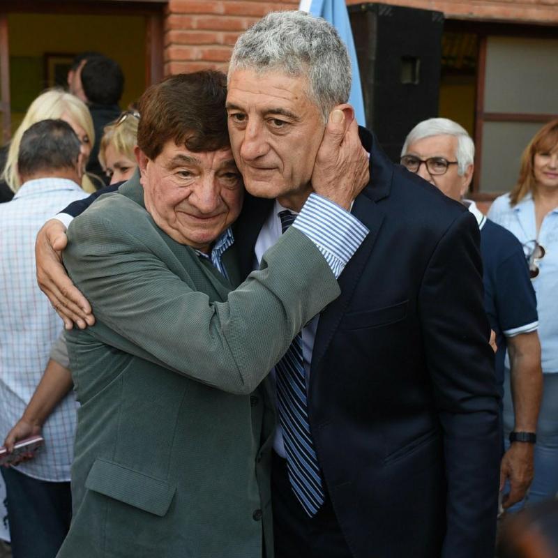 Con fotos y un poema incluido, los intendentes saludaron a sus padres en su día