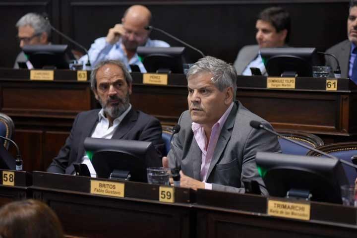 Covid19: Buscan facultar a Kicillof para adquirir vacunas para menores de 18 