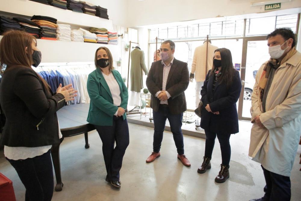 Marcela Passo analizó la ley de Talles con comerciantes y productores textiles