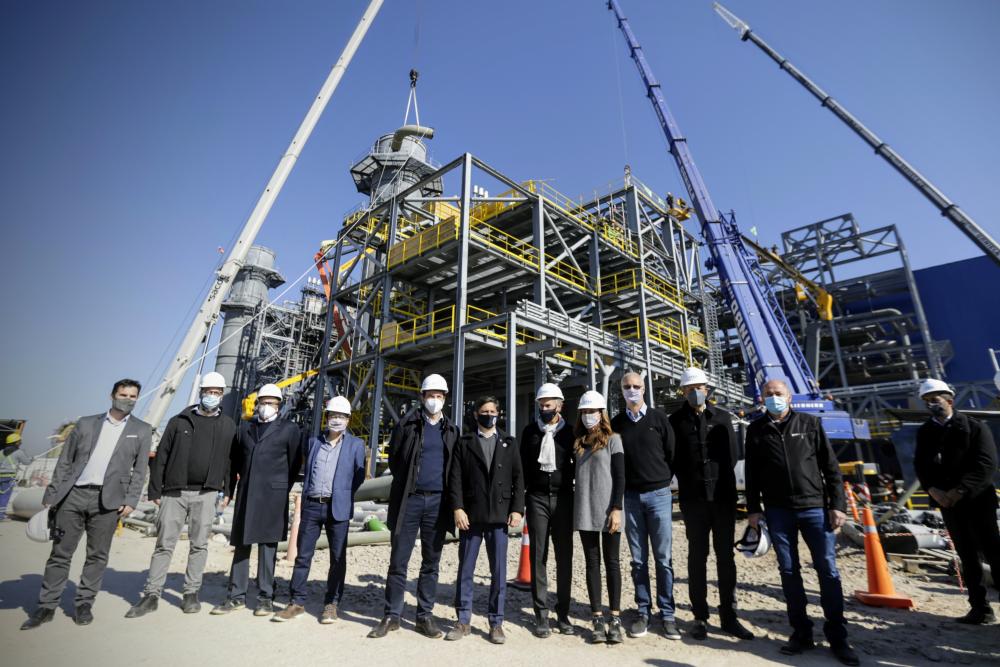 Más energía: Kicillof recorrió las obras de la central térmica Ensenada Barragán
