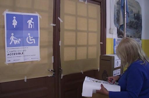 Elecciones accesibles: Cómo son los protocolos para personas con discapacidad