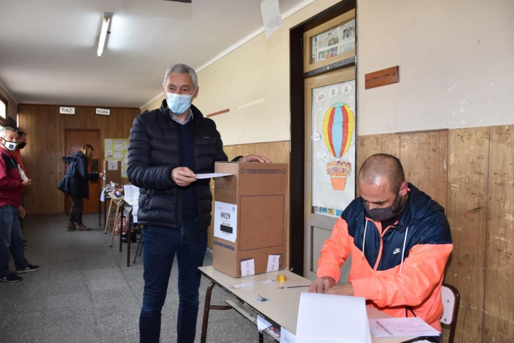 El Intendente de Berisso Fabian Cagliardi emitió si voto