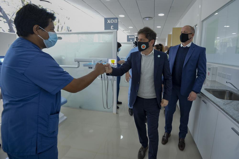 Se inauguraron dos hospitales de odontología y oftalmología en Villa Centenario
