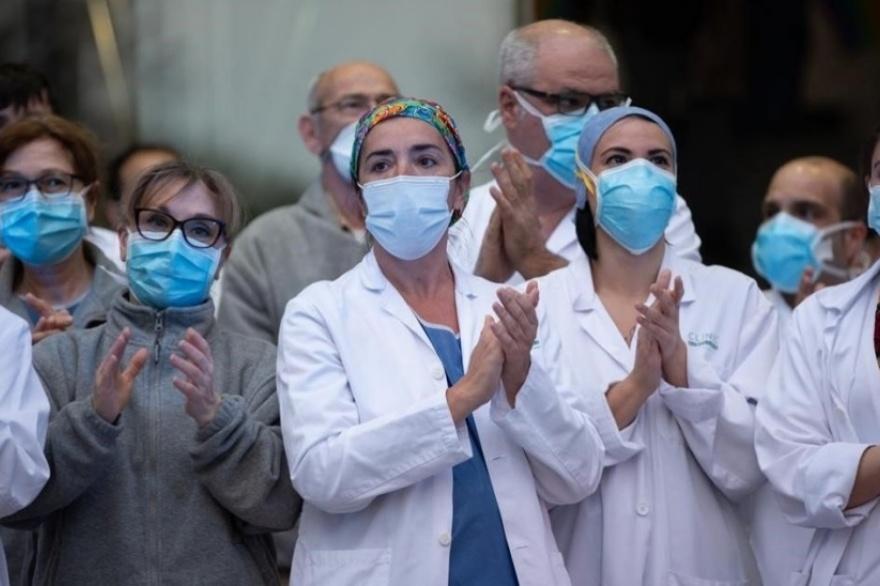 Tras el paro: Kicillof dispuso un aumento salarial para los médicos bonaerenses