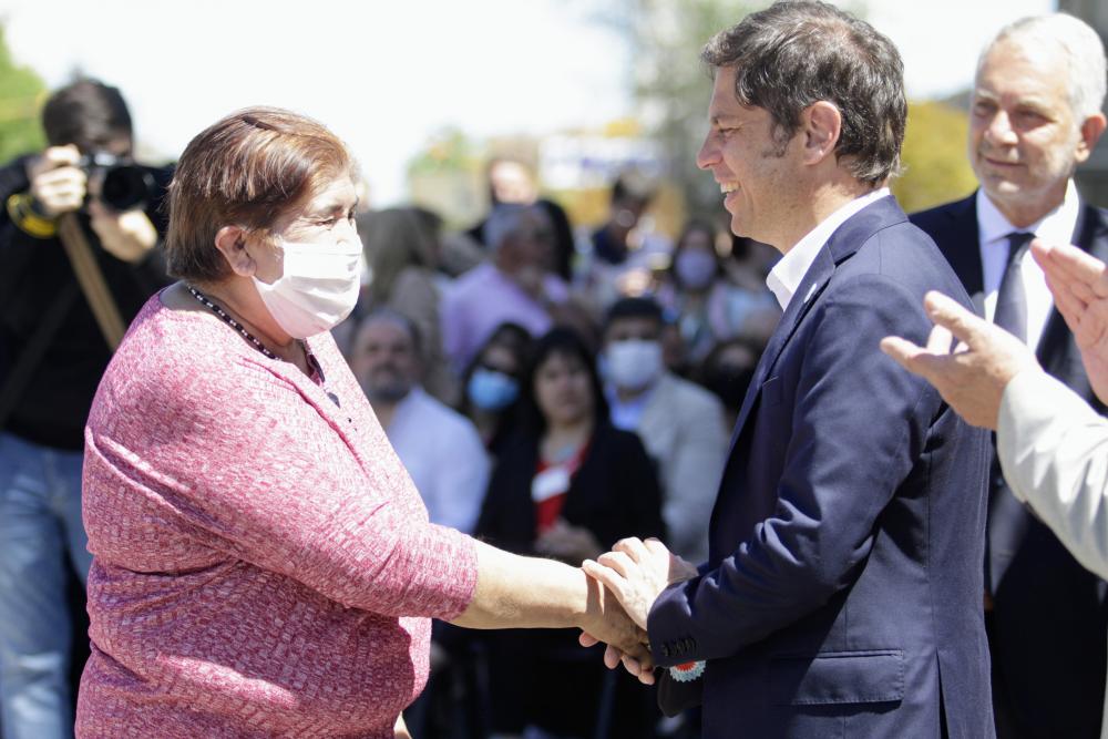 Escrituras, vacuna y escuelas: Kicillof estuvo de rotation en Tres Arroyos