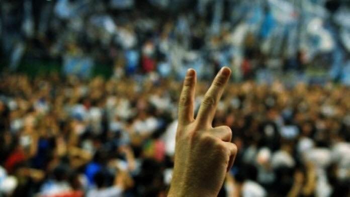 Intendentes saludan a la militancia y se preparan para la Plaza de Mayo