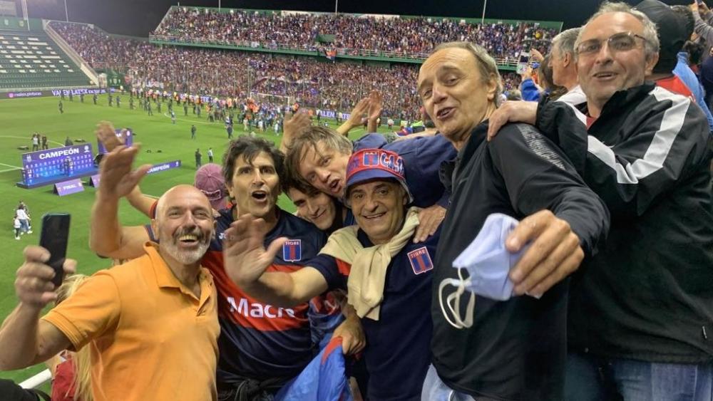 El Matador volvió a Primera y el massismo tigrense es pura fiesta