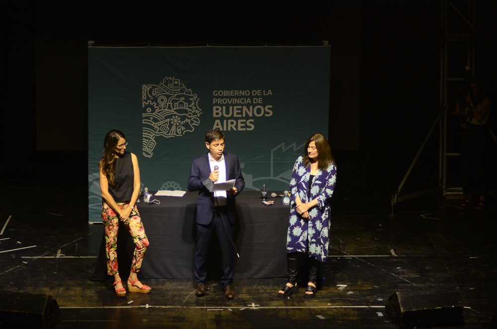 Atención, chicas: se viene un programa de desendeudamiento para mujeres