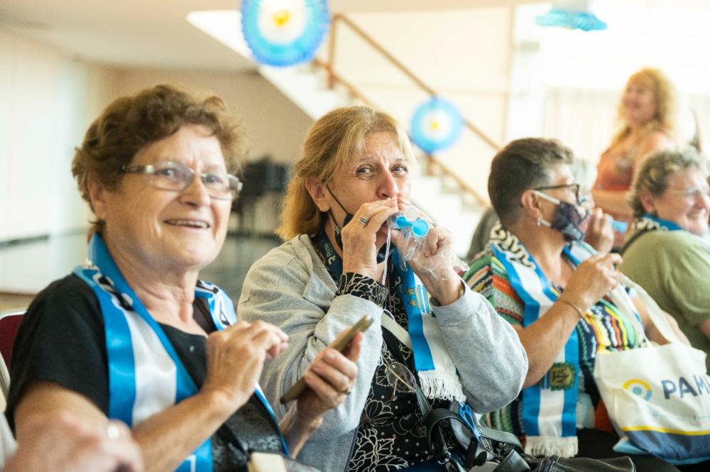 Mundial 2020: Fútbol para Todos llega a los centros de jubilados del PAMI