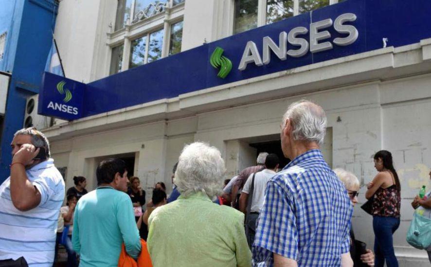 Diciembre: así cobran el aguinaldo más de 7 millones de jubilados y pensionados
