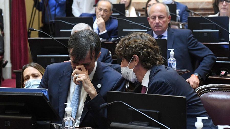 Video: la conmovedora carta con la cual Esteban Bullrich renunció al Senado