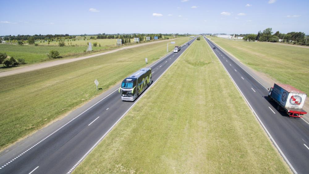 Volvió el transporte terrestre de larga distancia que une Argentina y Uruguay