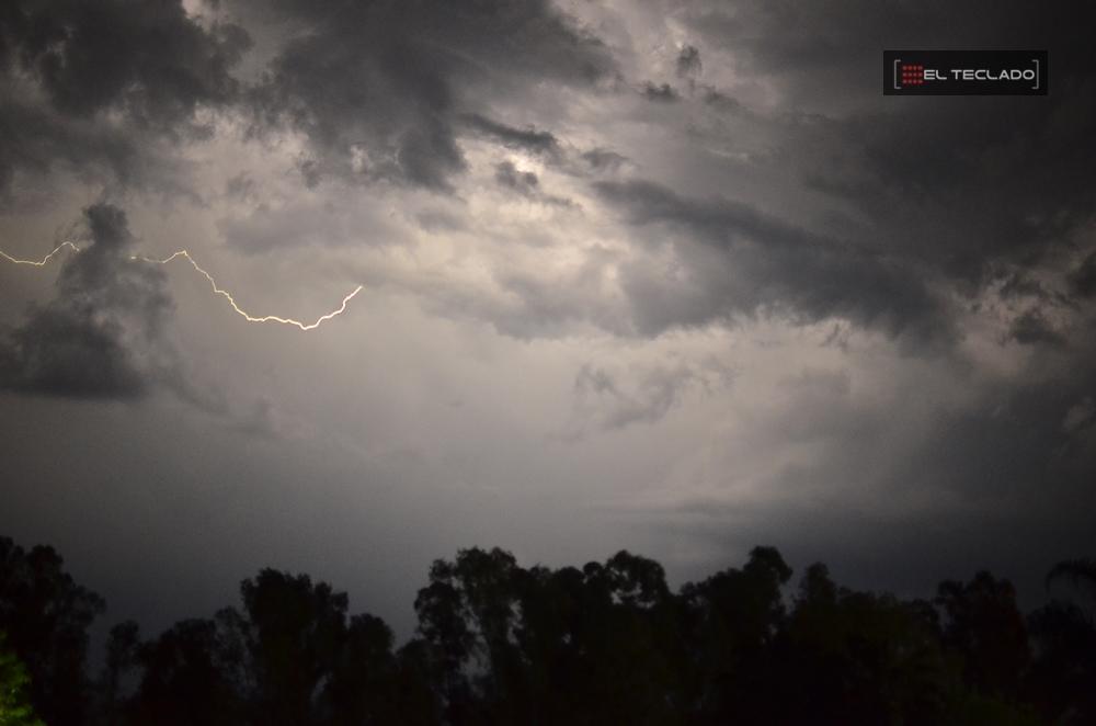 A entrar el auto y cerrar las ventanas: hay alerta amarilla por fuertes tormentas