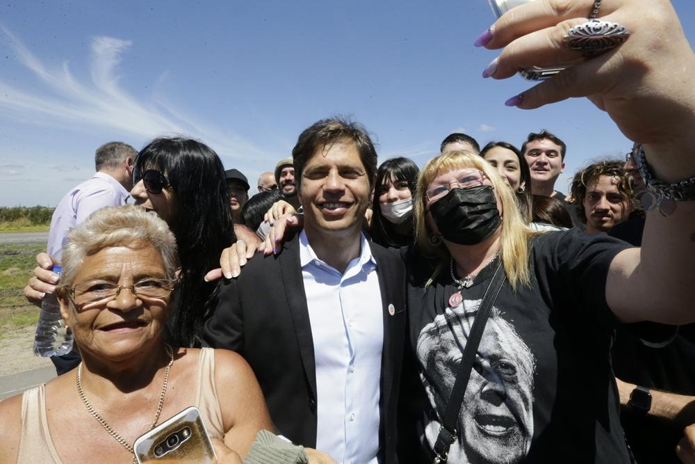 Kicillof abrió la temporada de verano y auguró que será “despampanante”