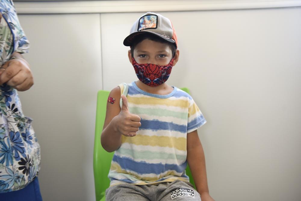 Advierten que el número de niños vacunados bajó cuando terminaron las clases
