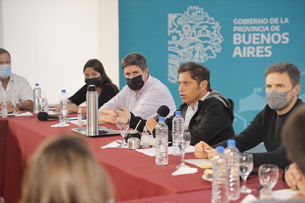 Kicillof se reunió con productores, comerciantes y empresarios del turismo