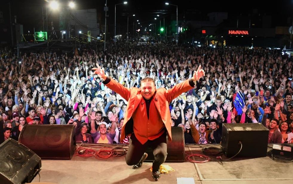 Miles de personas disfrutaron de otra noche de la Fiesta de la Cerveza Artesanal