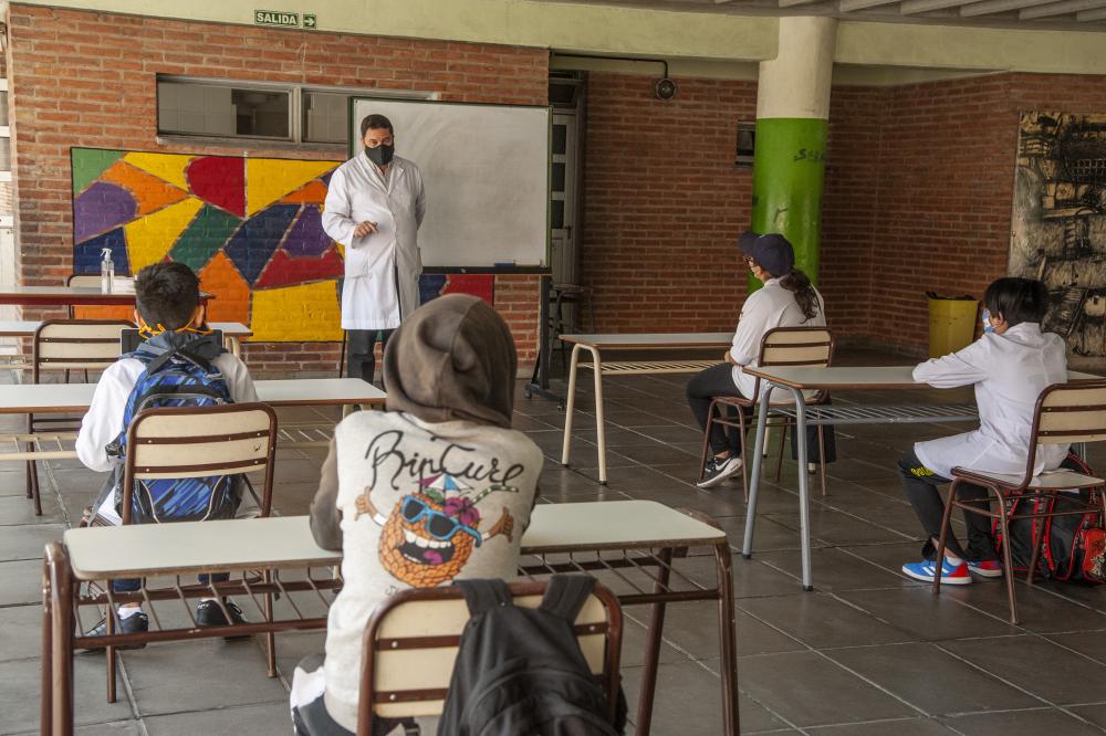 Impulsan exámenes únicos en las escuelas secundarias de la Provincia