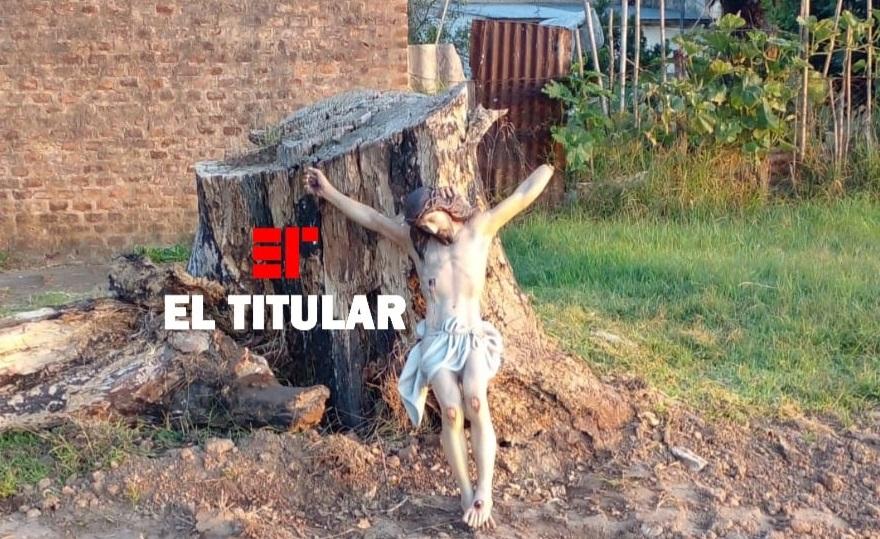 Pila zafó del infierno: la Policía recuperó a Jesús, y otra vez está crucificado