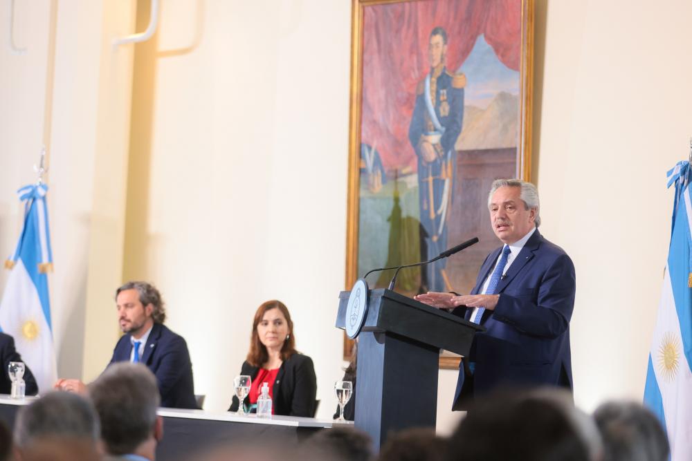 Alberto Fernández: “Que nadie nunca nos robe el amor por Malvinas”