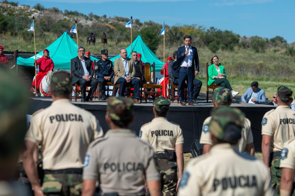 Primeros cadetes rurales: Kicillof y la "revolución" en la formación de policías