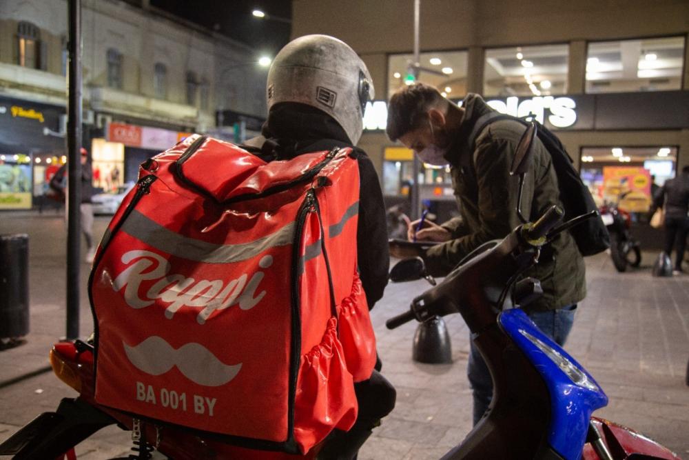 Mega operativo para controlar las condiciones de trabajadores de app de delivery