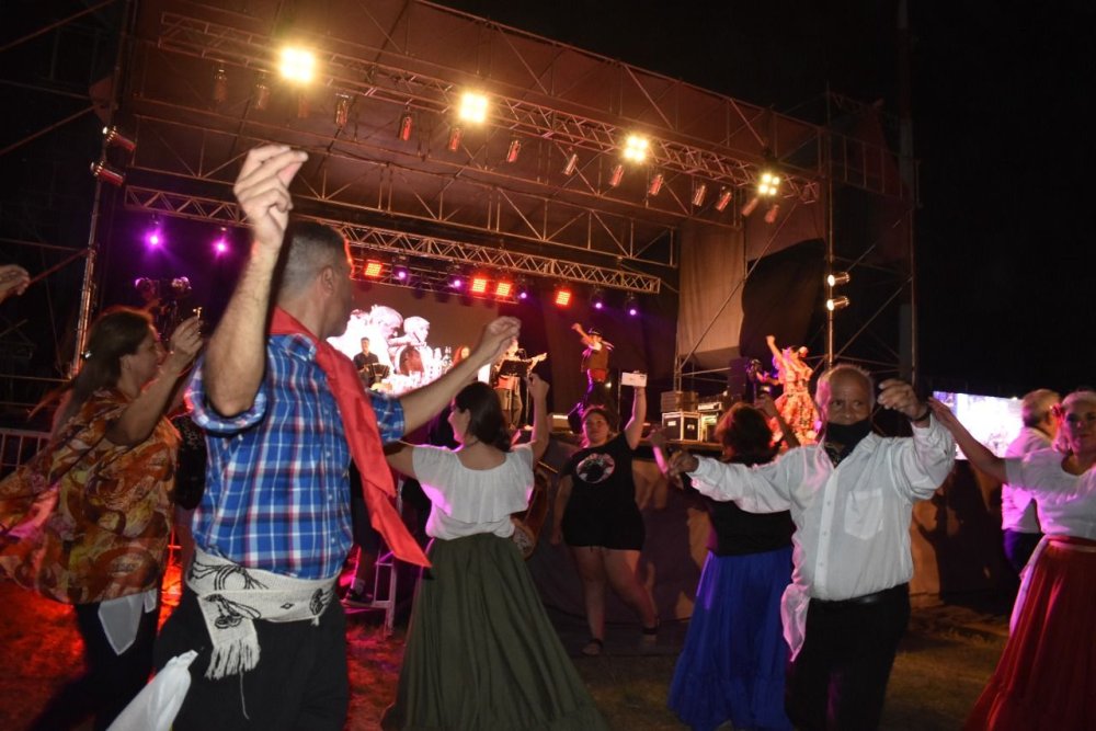 La Provincia, festeja: comidas típicas, música y baile para esperar el 25 de Mayo