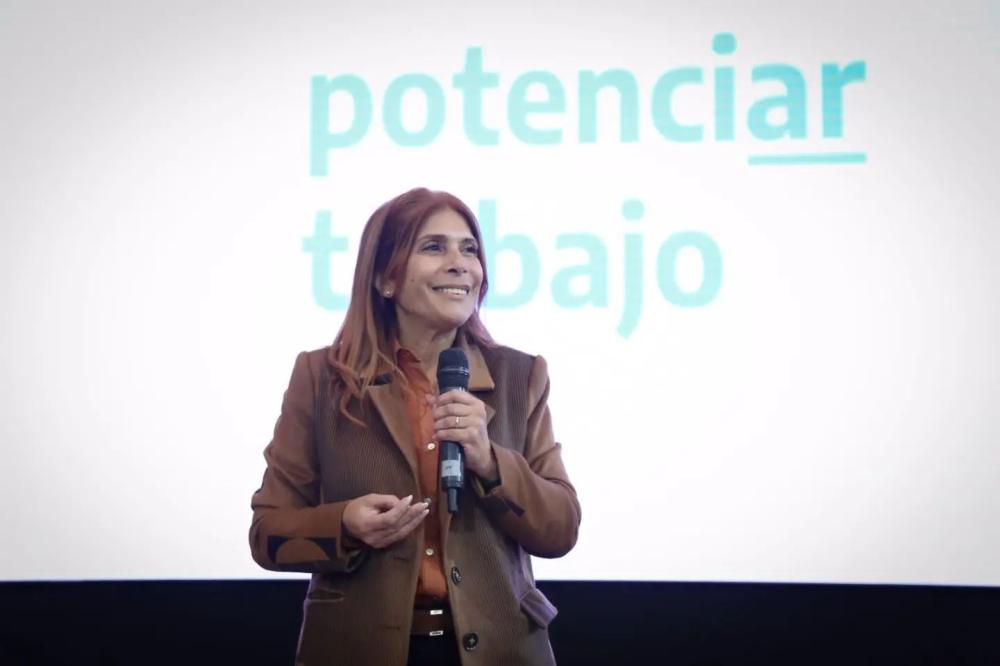 Magdalena Sierra presentó la diplomatura en Cuidados de Personas con Discapacidad