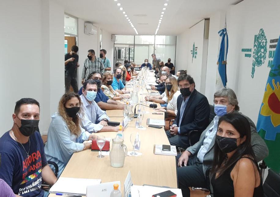 Escuelas sin gas: qué dejó la reunión entre Sileoni y los gremios docentes