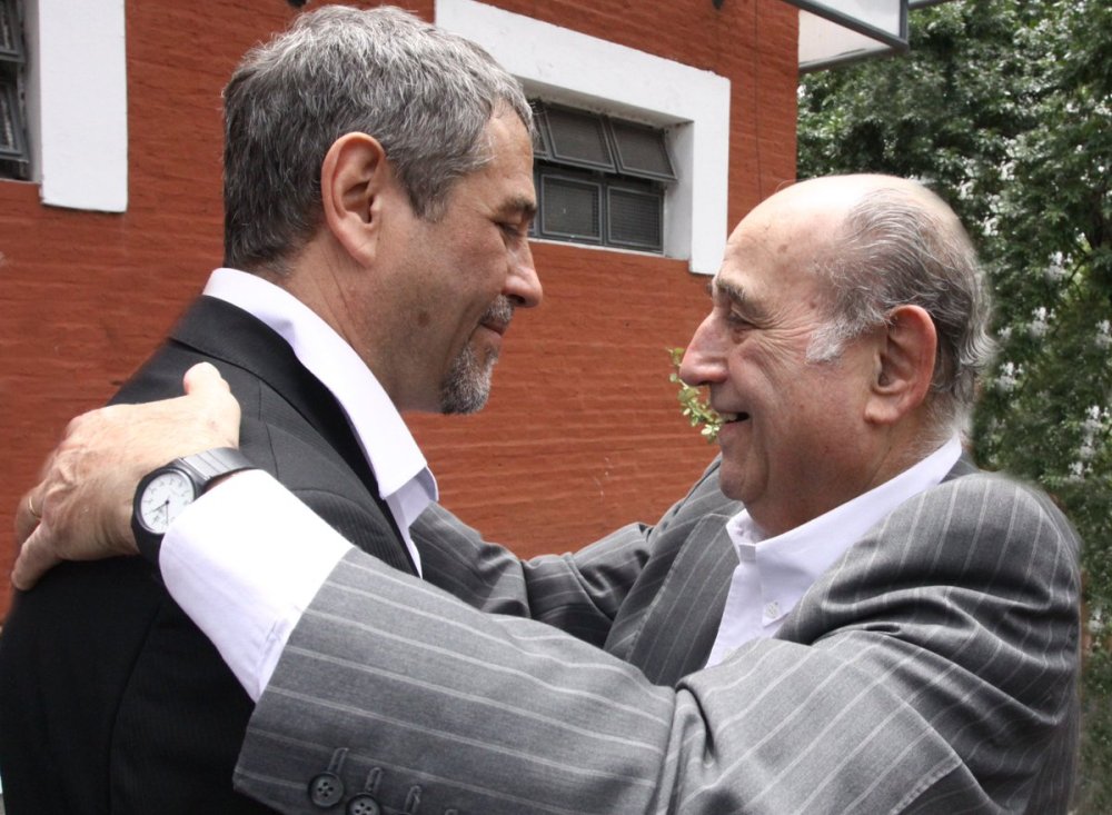 Con poema incluido: los mensajes de la dirigencia en el día del Padre