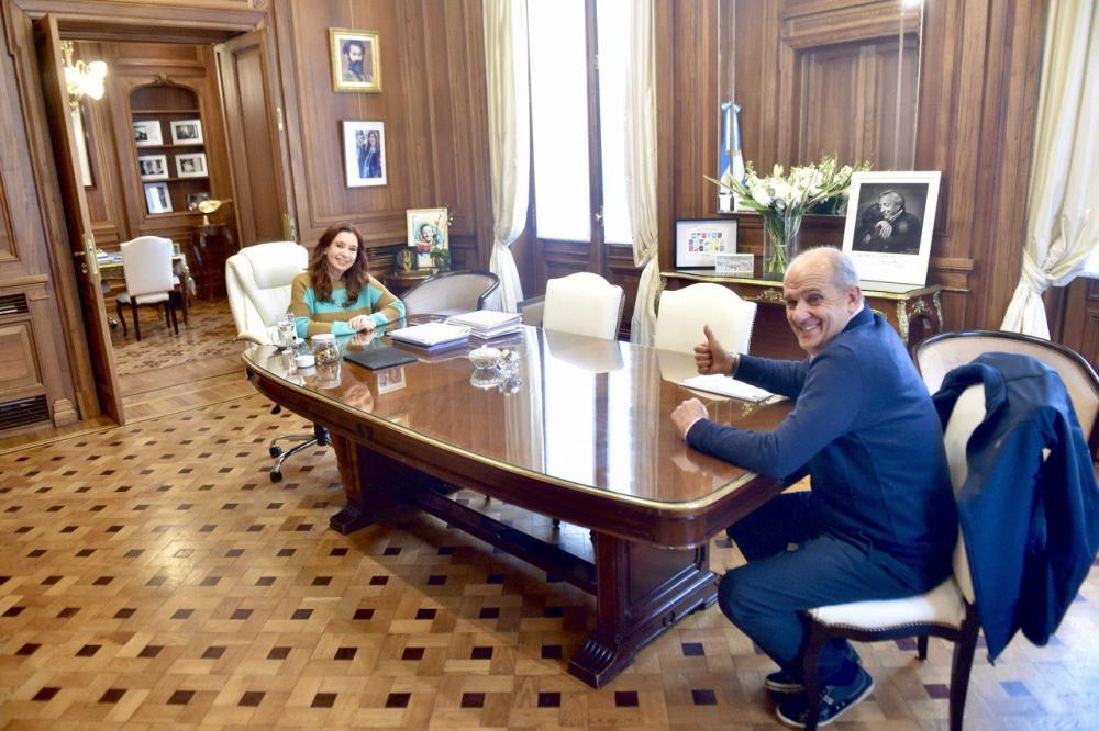 Planes sociales en empleo: cómo es el proyecto que le presentó Zurro a Cristina