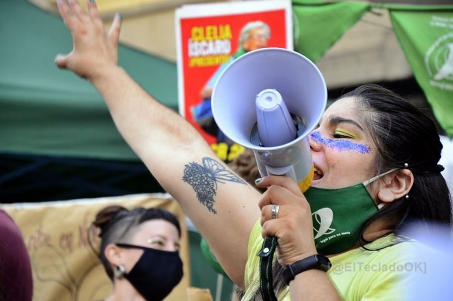 El aborto en Estados Unidos y la importancia de la solidaridad de la ola verde