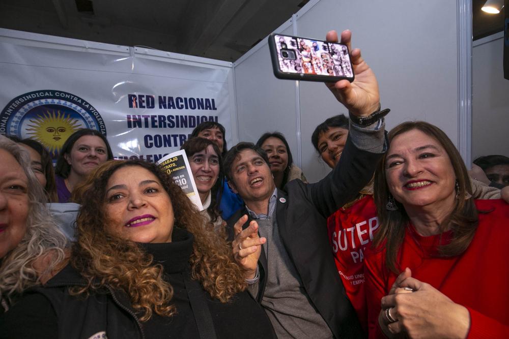 Congreso: Kicillof llamó a reducir la brecha salarial entre hombres y mujeres